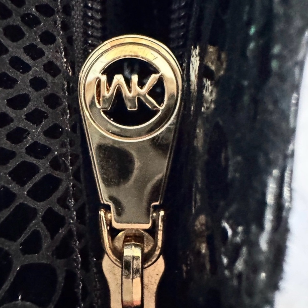 Michael Kors Black Snake Embossed
Shoulder Bag - Picture 4 of 7